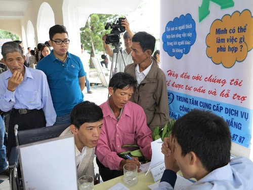 La journée vietnamienne des handicapés célébrée en grande pompe - ảnh 1