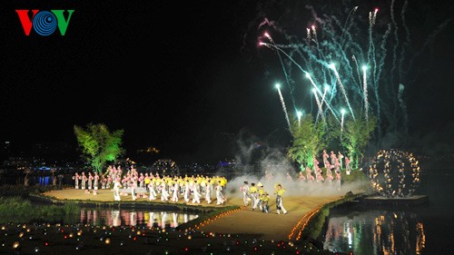 L’art communautaire au festival de Hue 2014 - ảnh 1