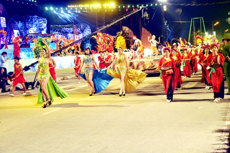 Ouverture du Carnaval d’Halong 2014 - ảnh 1