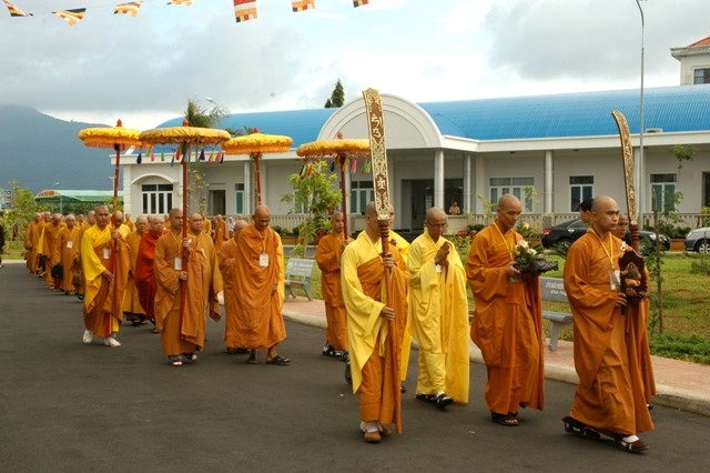 Le Vesak 2014 célébré dans le pays et à l’étranger - ảnh 1