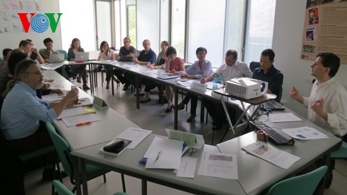 Débat sur la mer Orientale à Lyon - ảnh 1