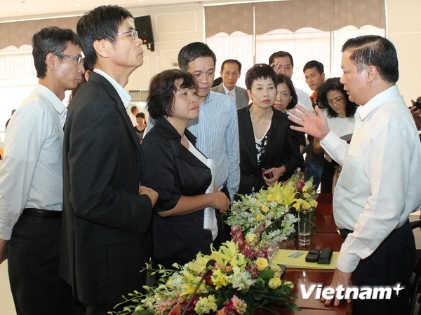 Avancer plus de 100 milliards de dongs pour indemniser les entreprises à Binh Duong - ảnh 1