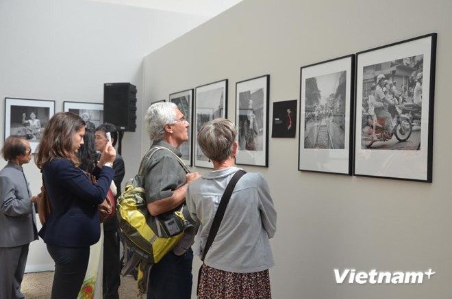 « Vietnam, un et multiple : 54 visages et parures de la nation vietnamienne »  - ảnh 1