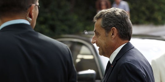  France : Nicolas Sarkozy placé en garde à vue - ảnh 1