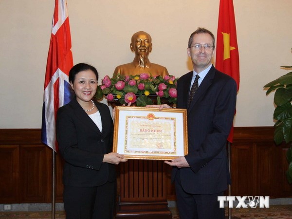 L’ambassadeur britannique à l’honneur - ảnh 1