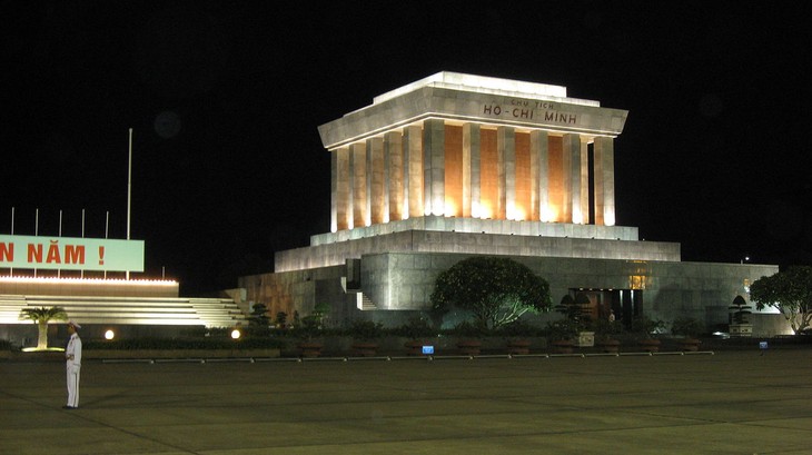 La place Ba Dinh, place de l’indépendance - ảnh 2