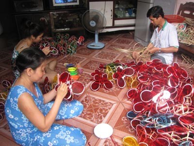 Les jouets traditionnels de la fête de la mi-automne - ảnh 5