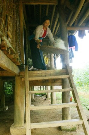 Les maisons sur pilotis de Muong Bi - ảnh 3