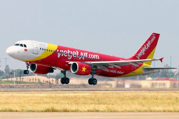  VietJetAir ouvre ses lignes aérienne vers le Cambodge et Taipei - ảnh 1