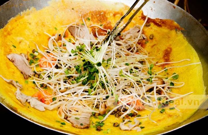 Le banh xèo - la crêpe farcie à la vietnamienne - ảnh 5