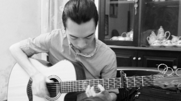 Guitare Fingerstyle, tendance en vogue chez les guitaristes vietnamiens - ảnh 2