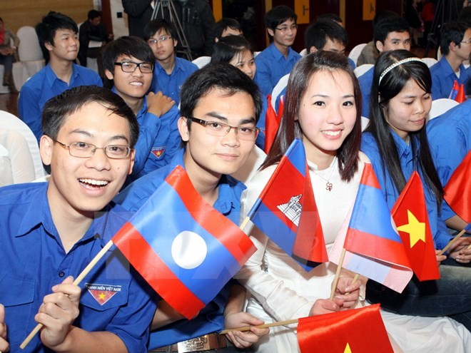 Conférence sur la coopération entre les jeunesses Vietnam-Laos-Cambodge - ảnh 1