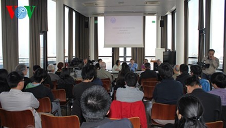 Table ronde : «  Autonomie des universités » - ảnh 1