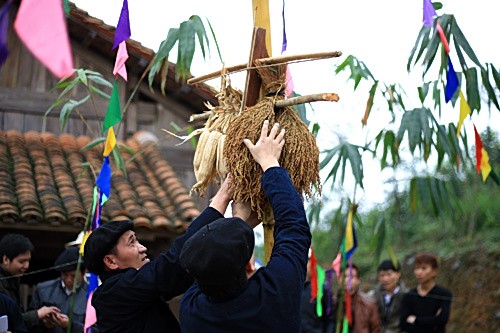 Préserver la culture des minorités ethniques - ảnh 1