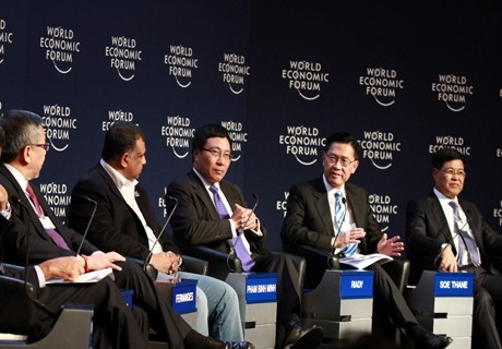 Pham Binh Minh représente le Vietnam à Davos - ảnh 1