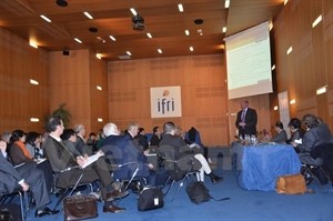 Les réformes économiques du Vietnam au cœur d’un colloque à Paris  - ảnh 1