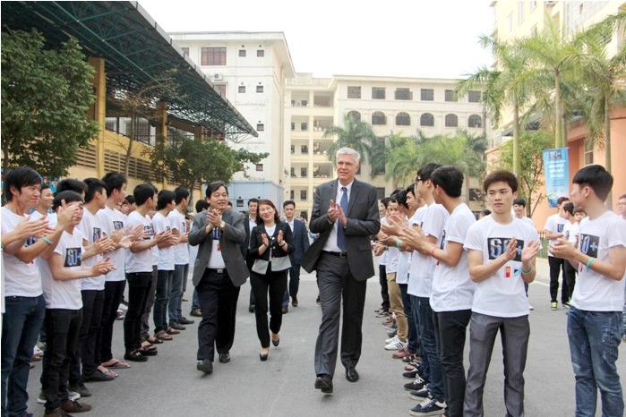 Activités en l’honneur d’Heure de la Terre 2015 - ảnh 1