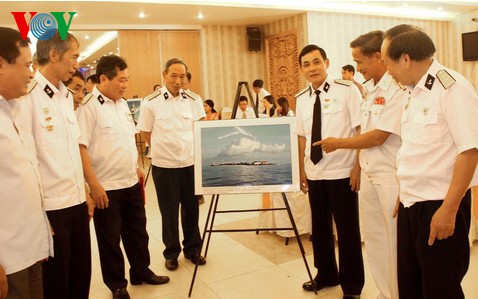 Rencontre d’anciens soldats libérant le district insulaire de Truong Sa - ảnh 1