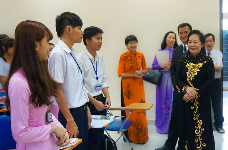 La vice-présidente Nguyên Thi Doan à l’université Tôn Duc Thang - ảnh 1