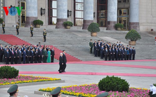 Le Secrétaire général du Parti communiste vietnamien entame sa visite officielle en Chine - ảnh 2