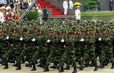 Meeting, défilé et parade en l’honneur des 40 ans de la réunification nationale - ảnh 3