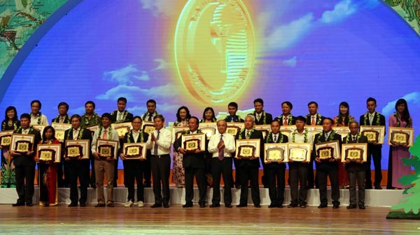 Remise du prix de l’environnement   - ảnh 1