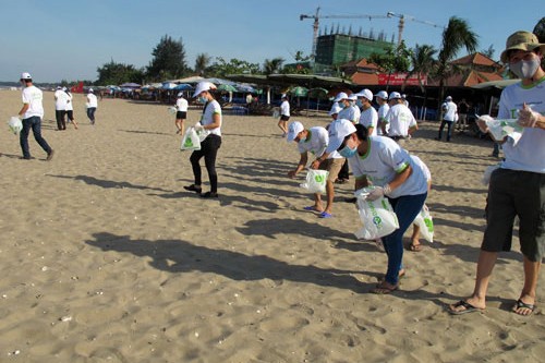 Diverses activités en écho à la journée mondiale de l’environnement - ảnh 1