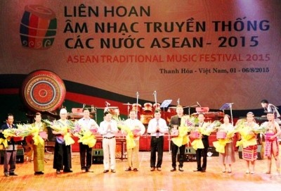 Ouverture du Festival de musique traditionnelle des pays de l’ASEAN - ảnh 1