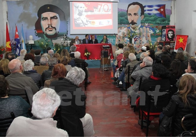 Célébration de la fête nationale vietnamienne en Argentine - ảnh 1