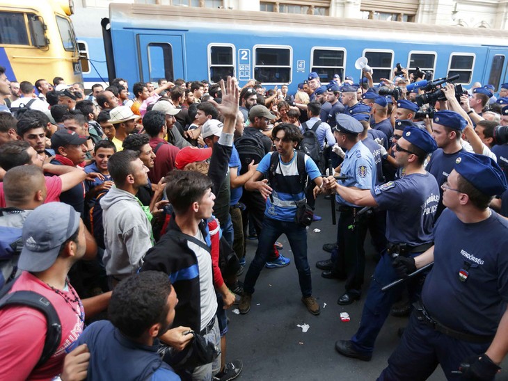 Migrations: l'espace Schengen «réduit en miettes» - ảnh 1