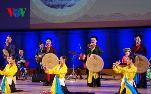 « Hanoï d’antan et d’aujourd’hui » en plein coeur de Paris - ảnh 1