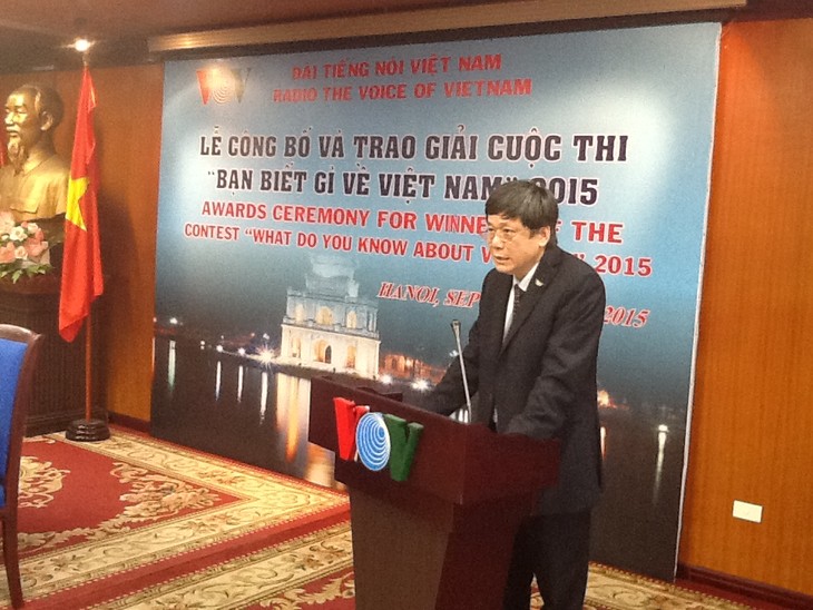 Remise des prix du concours «Que savez-vous du Vietnam 2015» - ảnh 2