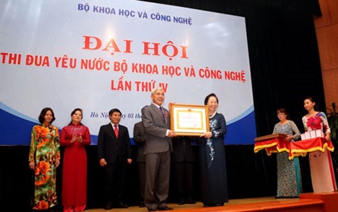 Ouverture du congrès d’émulation patriotique du secteur des sciences et technologies - ảnh 1