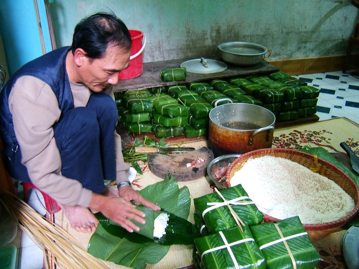 Le Tet traditionnel aux quatre coins du pays - ảnh 3