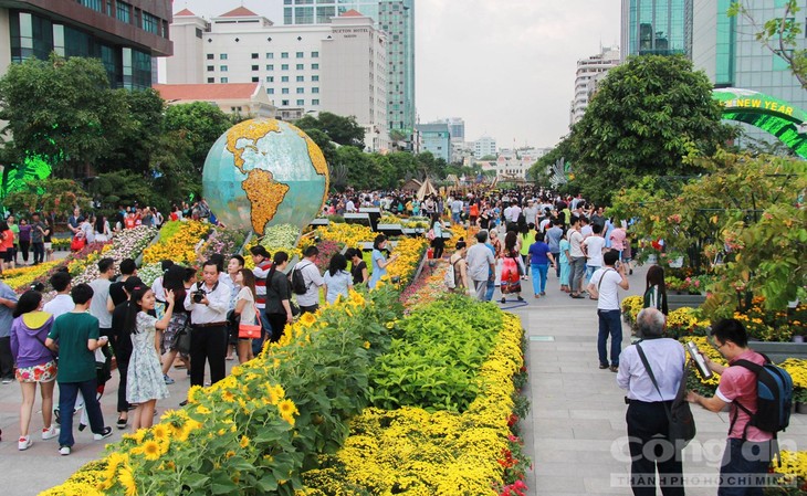 Où vont ils les Vietnamiens aux premiers jours de l’an ? - ảnh 2