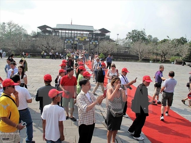 Le Vietnam, la destination favorie des toursites chinois lors de la fête du Têt - ảnh 1