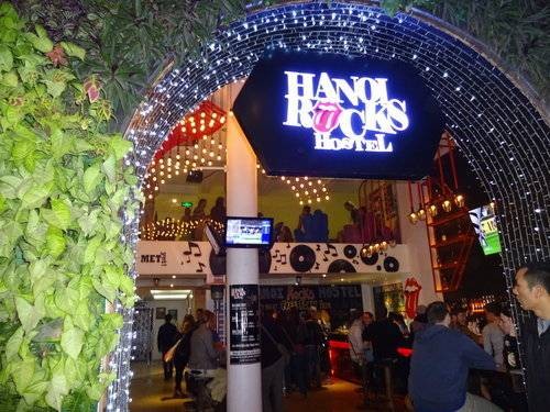 Hanoï Rocks Hostel, une auberge de jeunesse «de luxe» pour les routards - ảnh 2