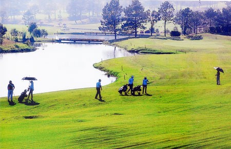 Quelques terrains de golf du nord au sud - ảnh 4