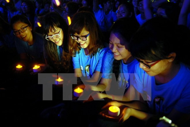 Hanoi participe à la campagne « Heure de la Terre 2016 » - ảnh 1