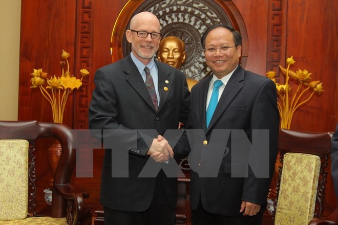 Le Premier secrétaire du Parti communiste américain à Ho Chi Minh-ville - ảnh 1