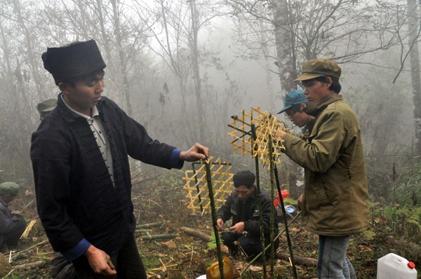 Lorsque les villageois célèbrent leur village... - ảnh 4