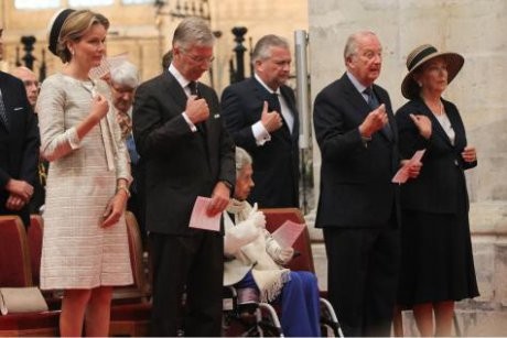 Belgique: l’émouvant hommage aux victimes des attentats de Bruxelles - ảnh 1