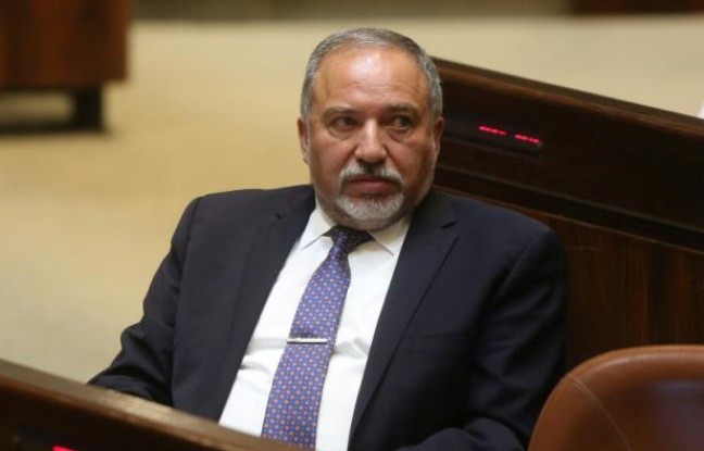 Israël: l’ultranationaliste Lieberman investi ministre de la Défense  - ảnh 1