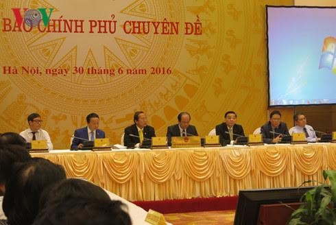 Conférence de presse du gouvernement du mois de juin - ảnh 1