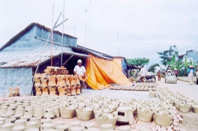 Le village de potiers de Dau Doi - ảnh 1