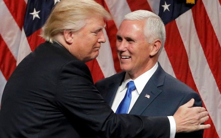 Donald Trump présente officiellement Mike Pence comme colistier - ảnh 1