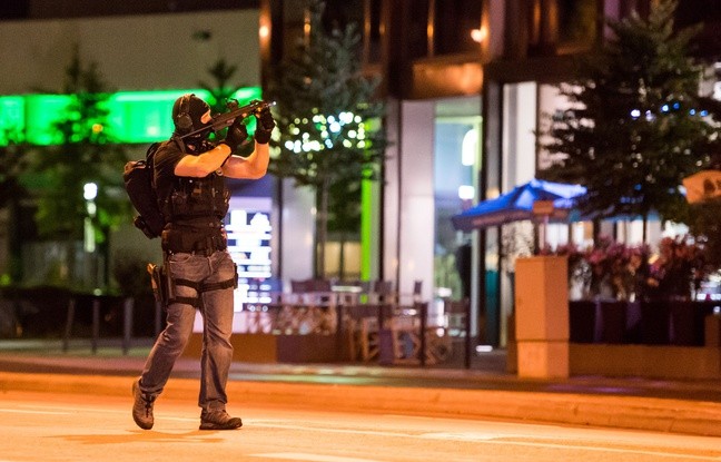 Fusillade à Munich: l'auteur est un Germano-iranien de 18 ans, sa motivation 