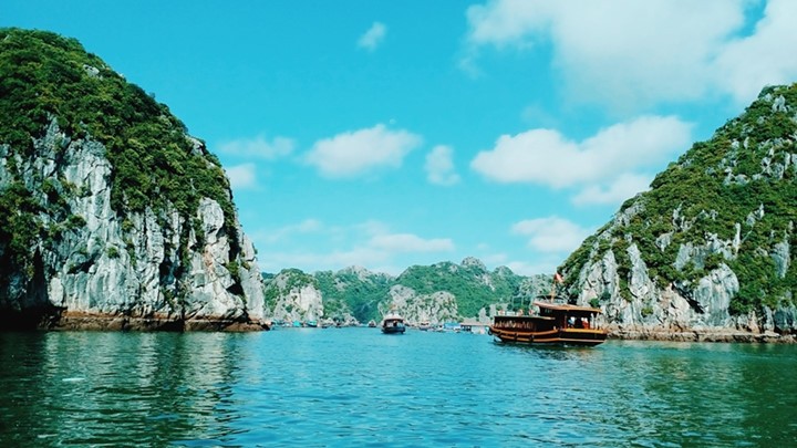 Beauté splendide de la baie de Lan Ha - ảnh 2