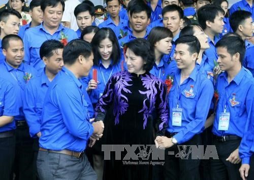 Nguyen Thi Kim Ngan rencontre 455 jeunes illustres du pays - ảnh 1