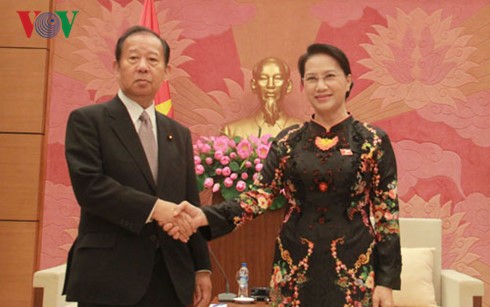 Nguyen Thi Kim Ngan reçoit des parlementaires japonais - ảnh 1